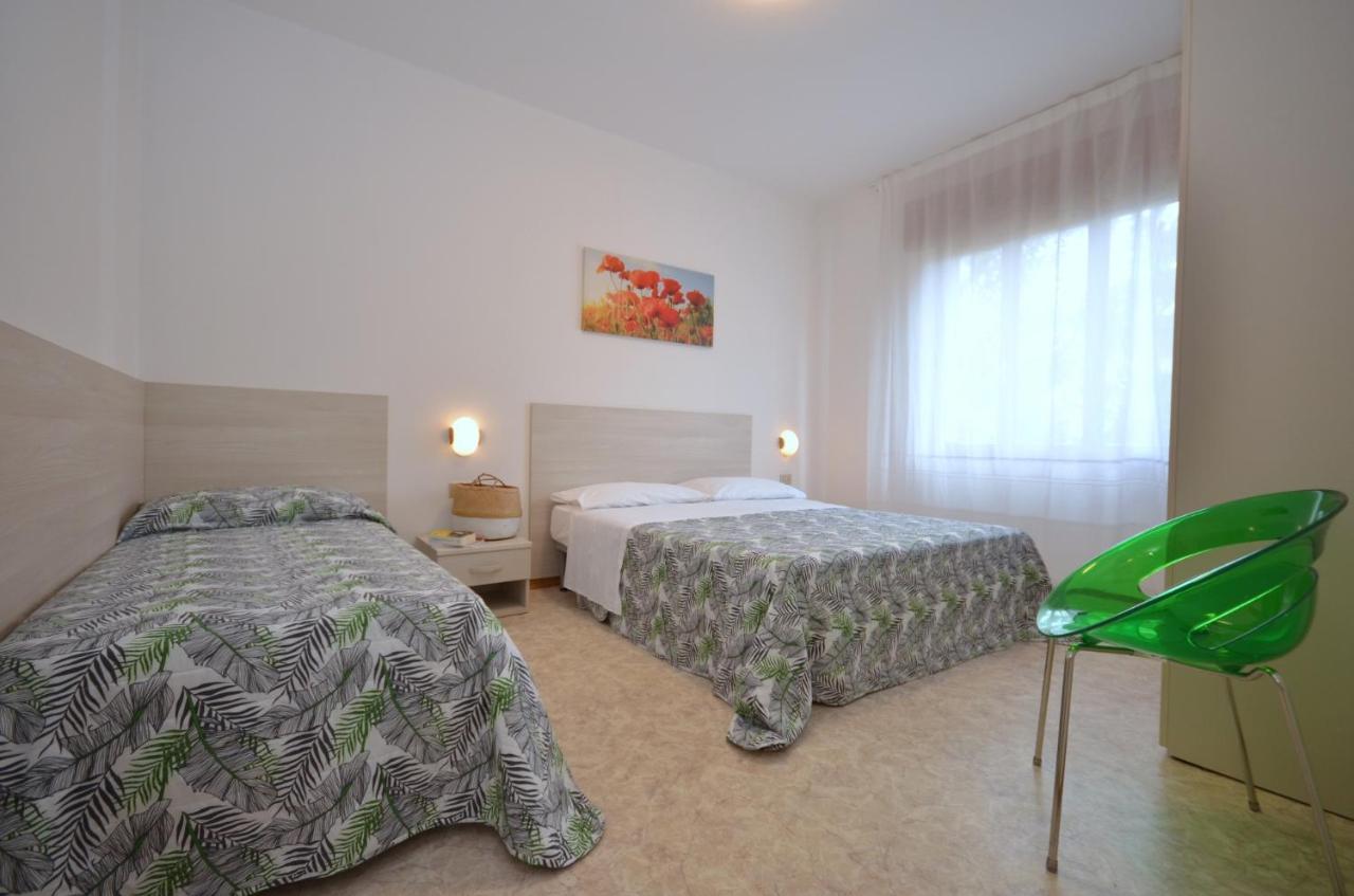 Villa Rosanna Lignano Sabbiadoro Buitenkant foto
